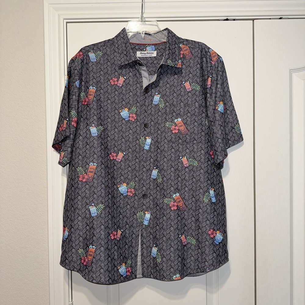 Tommy Bahama Coconut Point Tiki Print Hawaiian Shirt Gray Tencel - Size Large - Picture 2 of 7
